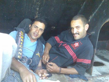 me llamo mohamad a mego hicham mikanik